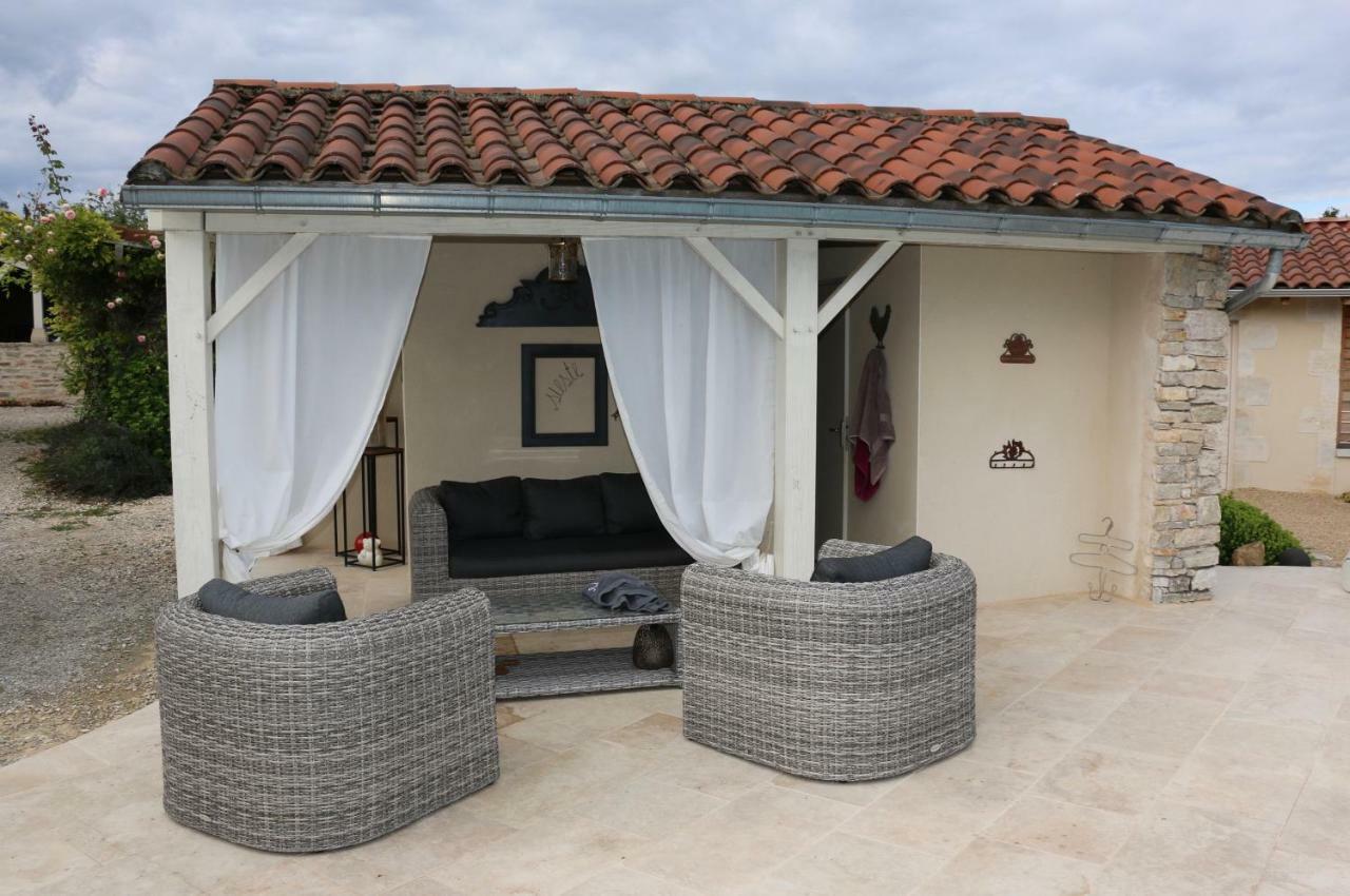 Le Couvent Bed & Breakfast Saint-Jean-de-Laur Exterior foto