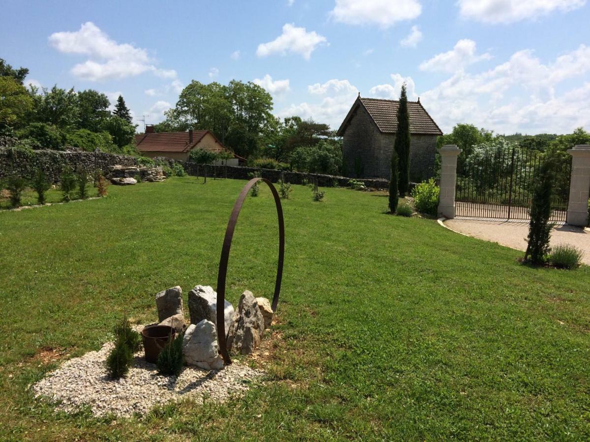 Le Couvent Bed & Breakfast Saint-Jean-de-Laur Exterior foto