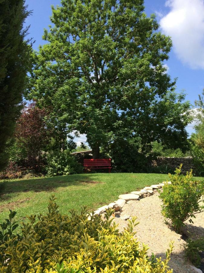 Le Couvent Bed & Breakfast Saint-Jean-de-Laur Exterior foto
